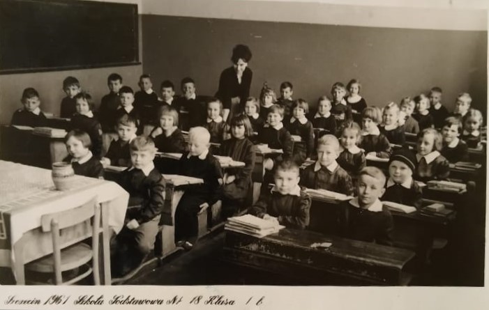 zdj. Klasa 1b, 1961 r. (ze zbiorów Tadeusza Bojanowskiego).